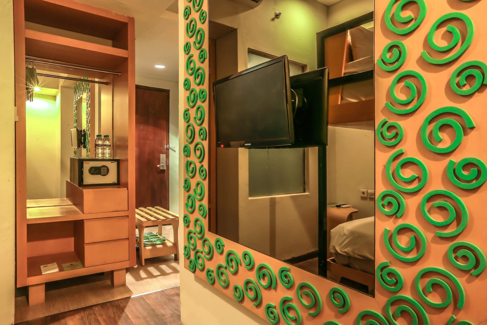 Boss Legian Hotel Powered By Archipelago Kültér fotó