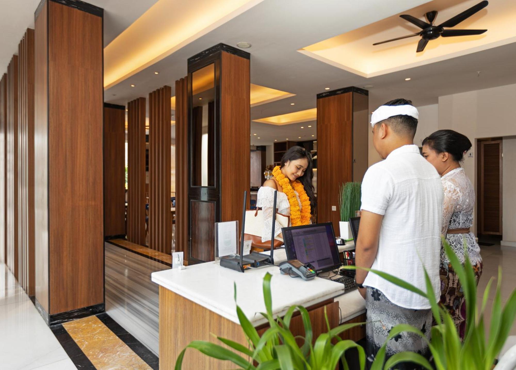 Boss Legian Hotel Powered By Archipelago Kültér fotó