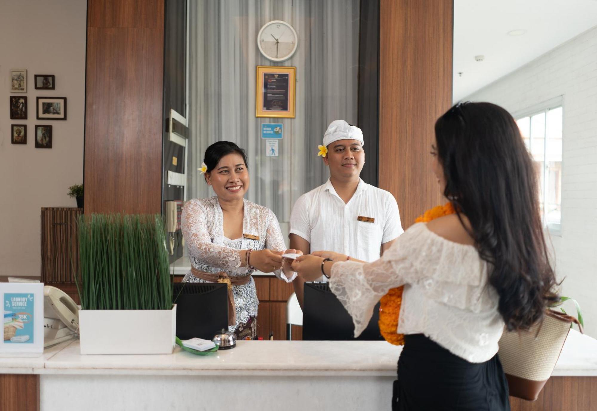 Boss Legian Hotel Powered By Archipelago Kültér fotó